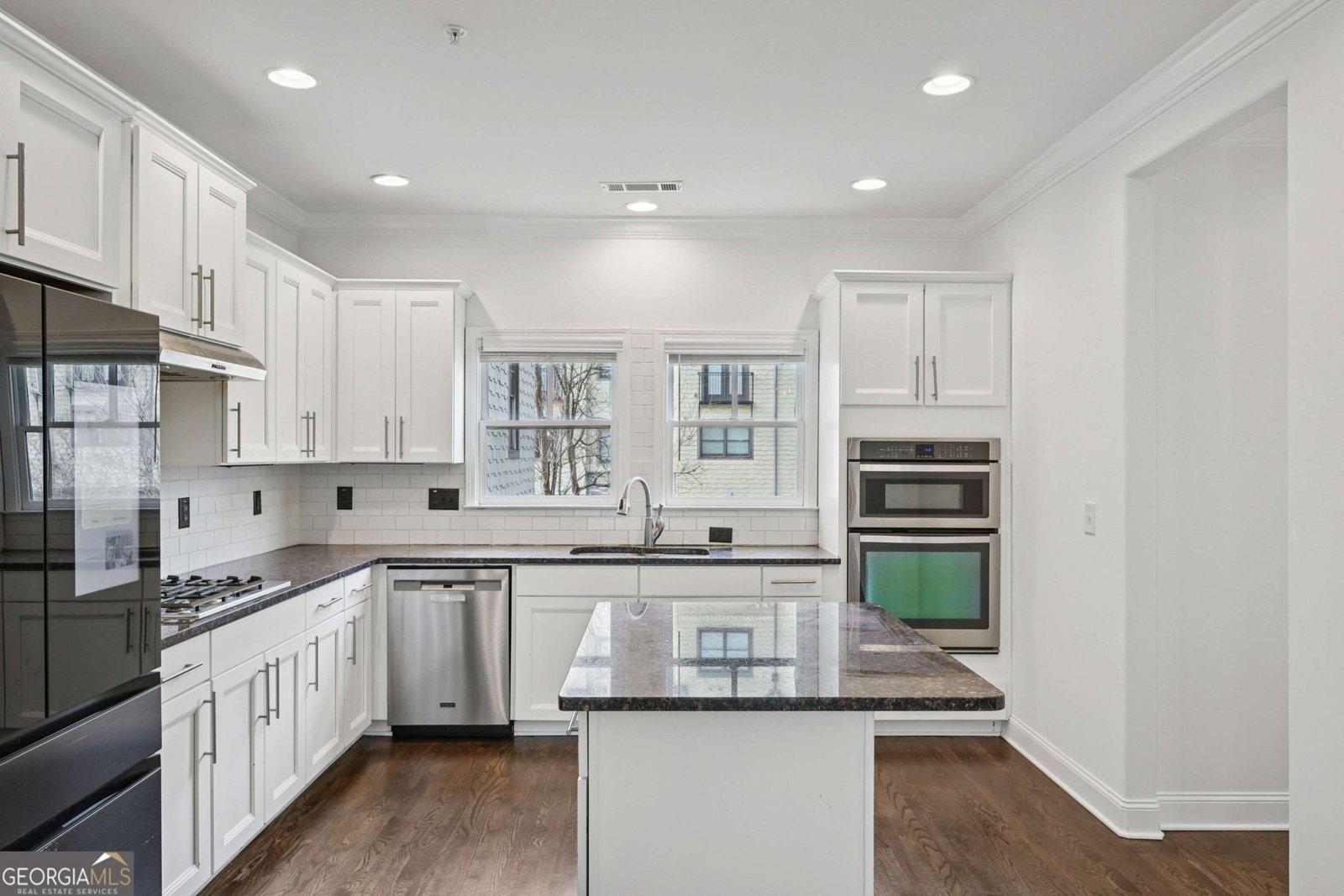 255 Southerland Terrace Atlanta - Photo 12