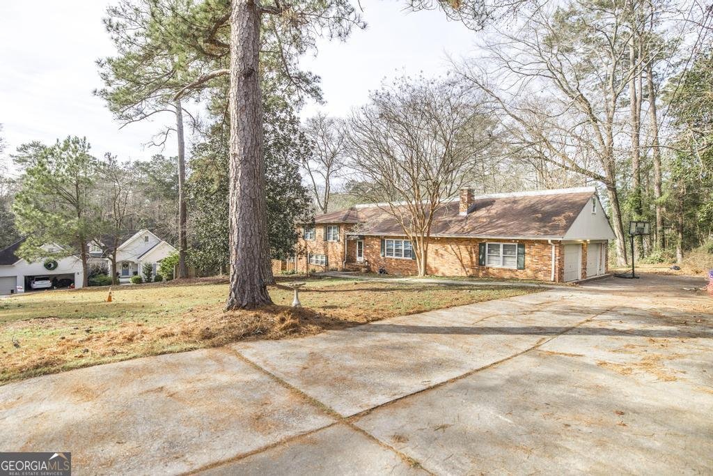 211 Old Club Court Macon - Photo 1