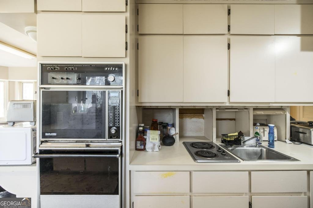 211 Old Club Court Macon - Photo 12