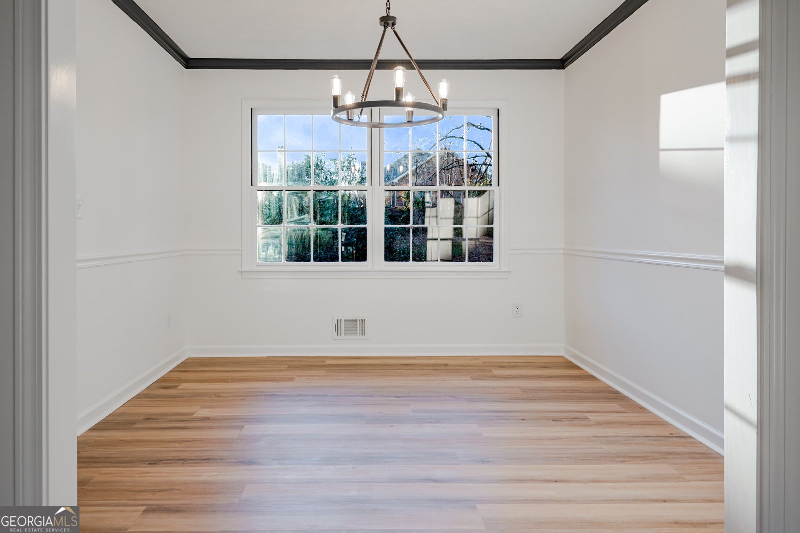 7605 Raleigh Lane Jonesboro - Photo 8