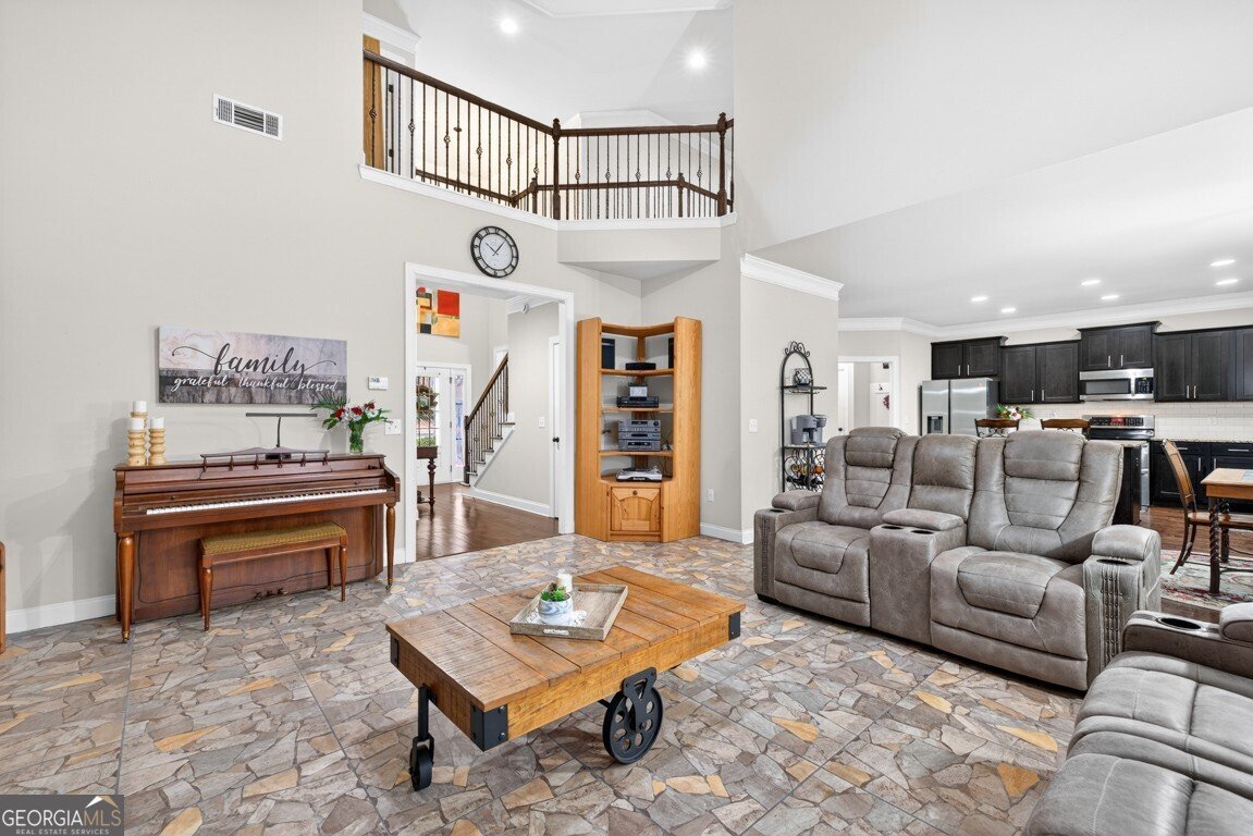 1393 Silver Thorne Court Loganville - Photo 12