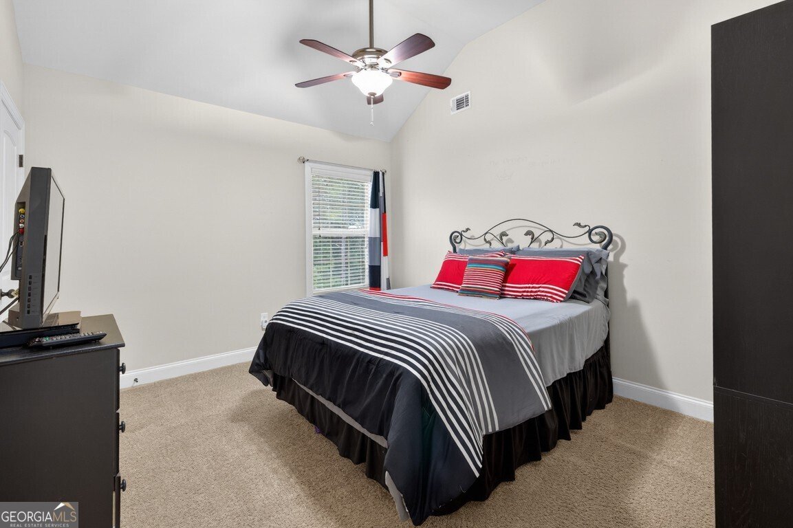 1393 Silver Thorne Court Loganville - Photo 25