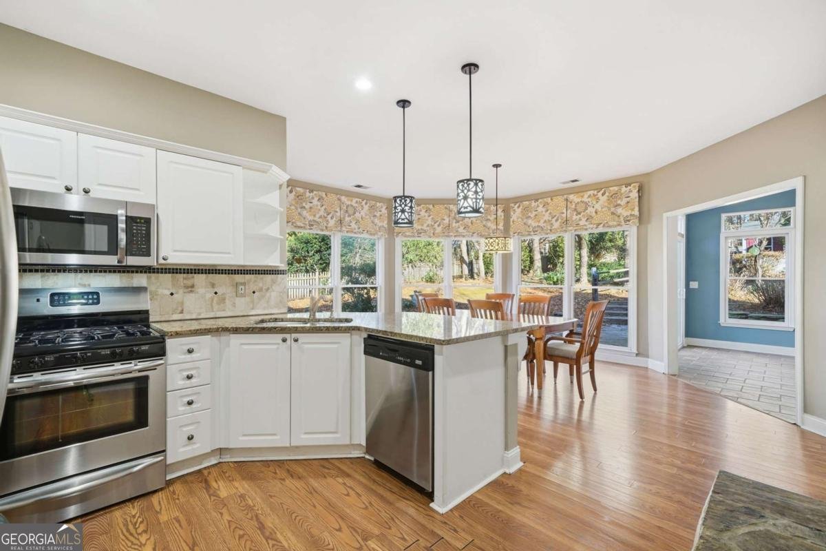 1565 Victoria Walk Cumming - Photo 7