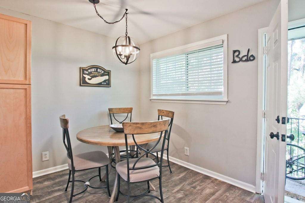 315 Hilderbrand Drive Atlanta - Photo 7