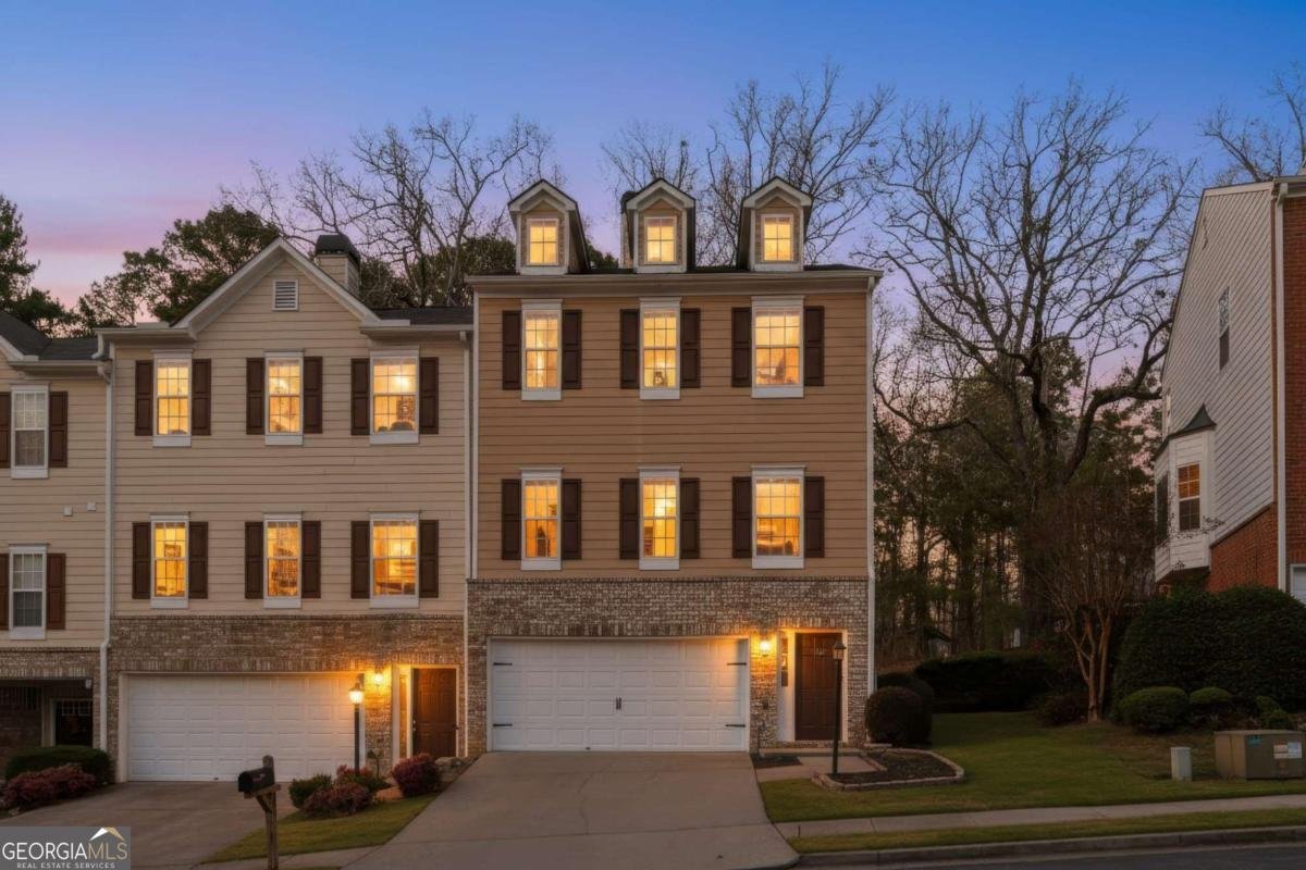 460 Eagle Tiff Drive Sugar Hill - Photo 1