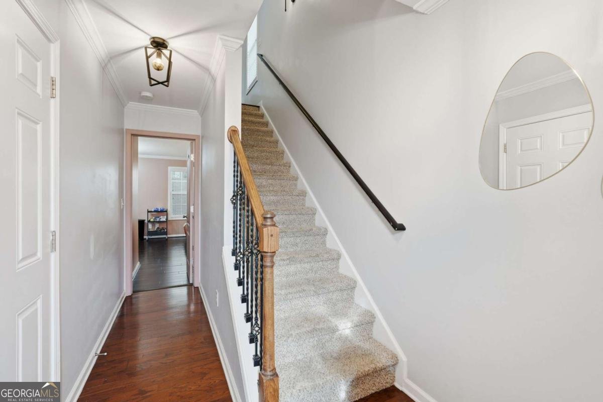 460 Eagle Tiff Drive Sugar Hill - Photo 9