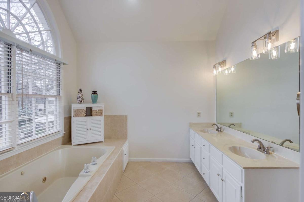 91 Saint Martin Drive Suwanee - Photo 21