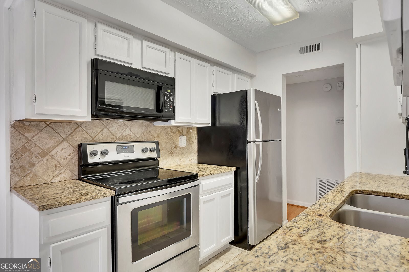 711 Glenleaf Drive Peachtree Corners - Photo 14