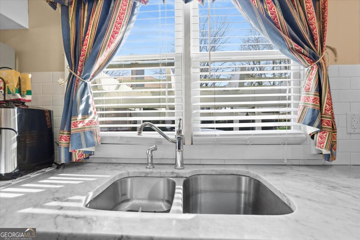 517 Candler Lane Madison - Photo 12