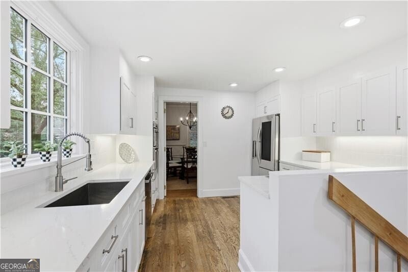 4065 Peachtree Dunwoody Road Atlanta - Photo 11