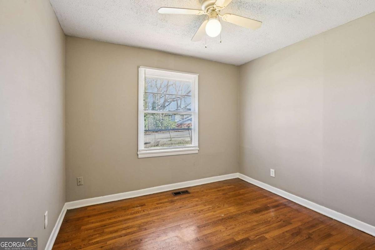 1037 Rebel Forest Drive Atlanta - Photo 11