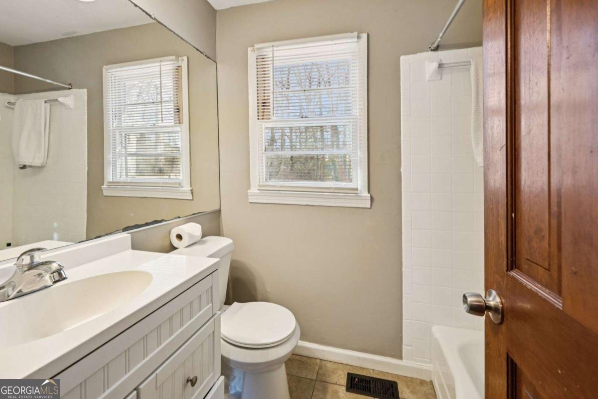 1037 Rebel Forest Drive Atlanta - Photo 18