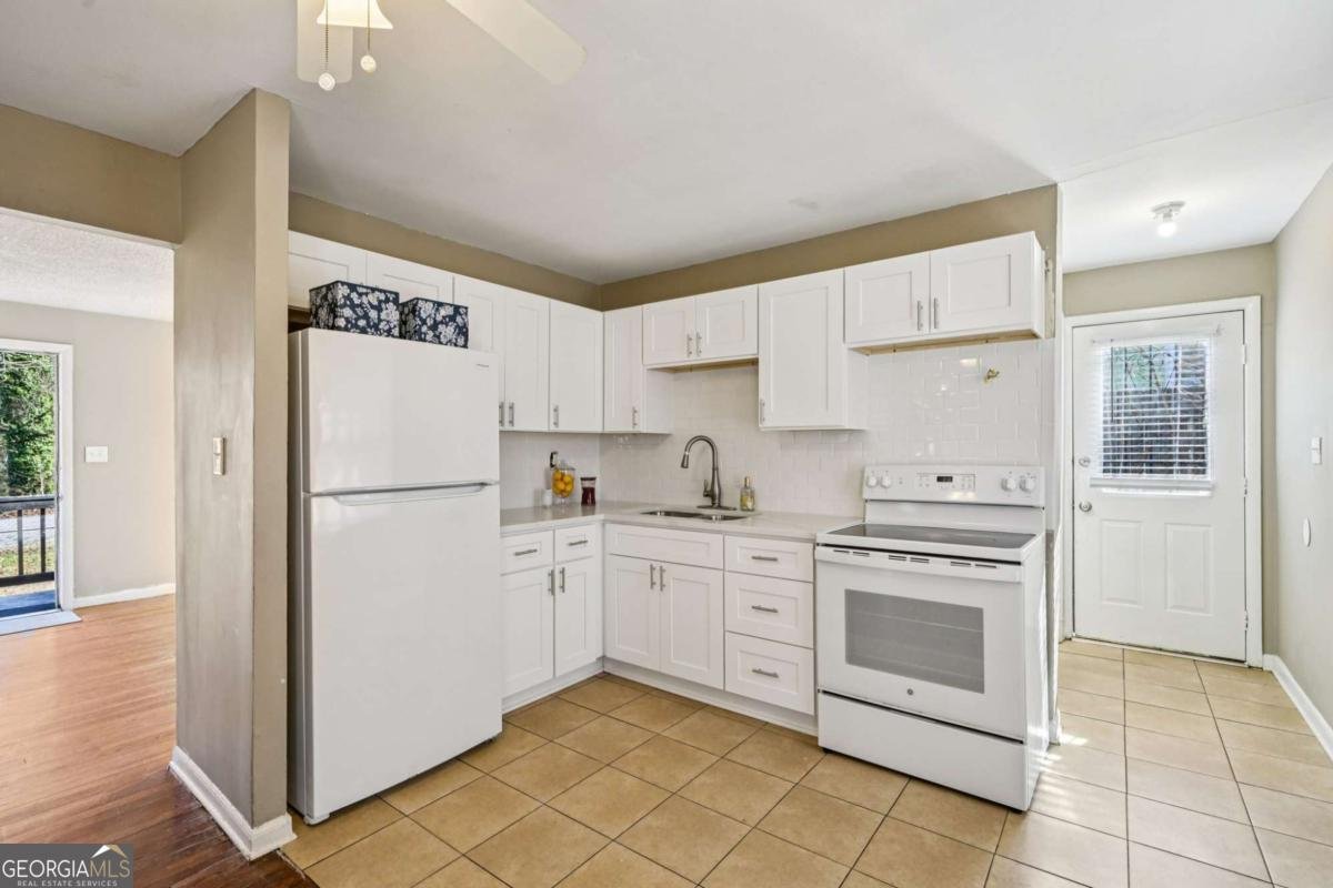 1037 Rebel Forest Drive Atlanta - Photo 8