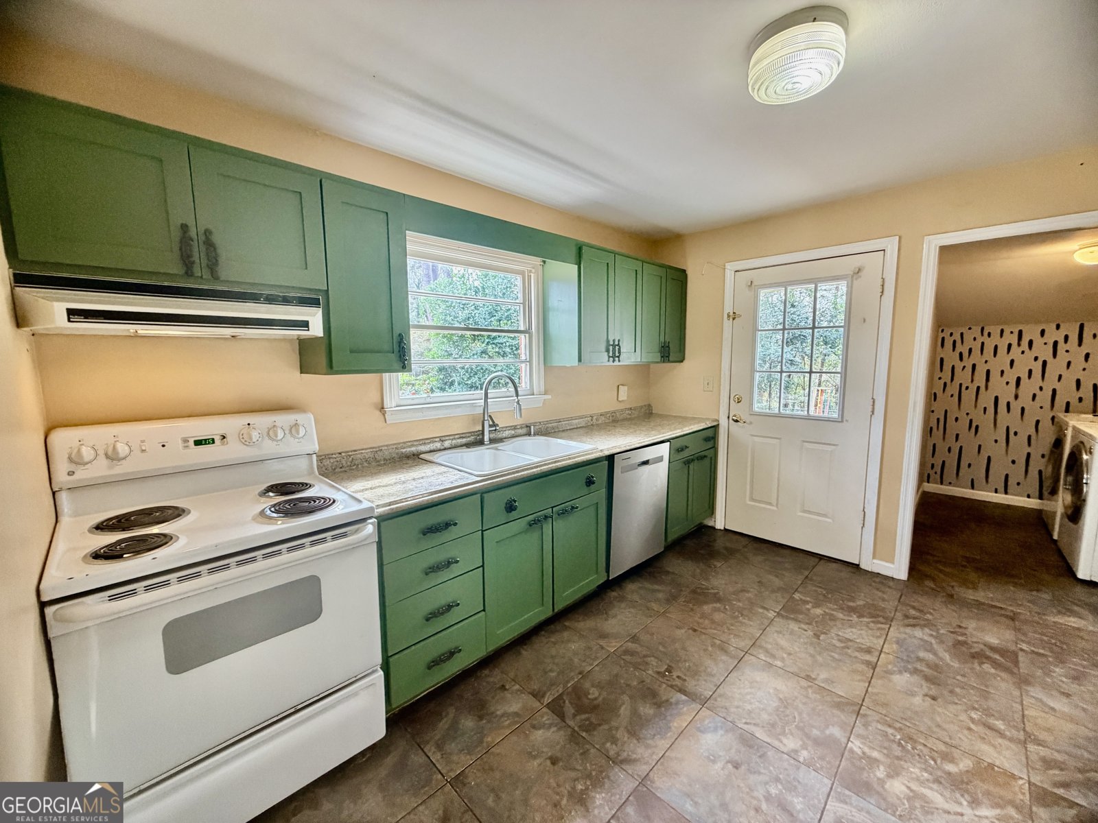 2554 Huntington Drive Macon - Photo 9