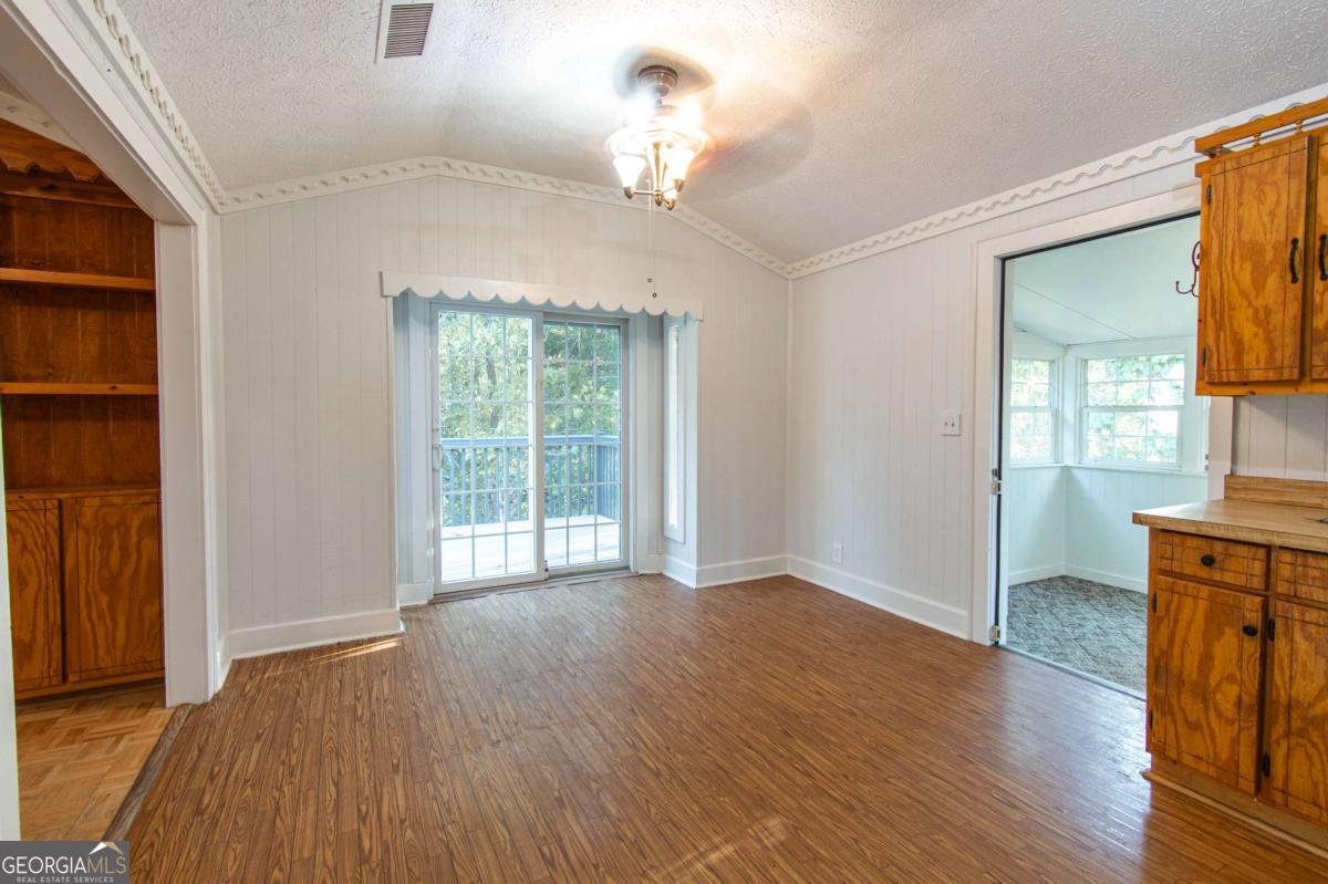 250 Nottingham Way Fairmount - Photo 18