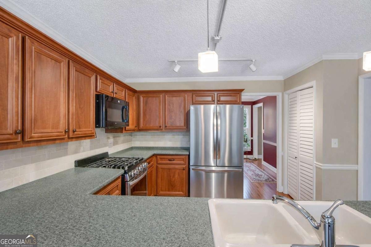 4360 Smoke Ridge Court Roswell - Photo 9