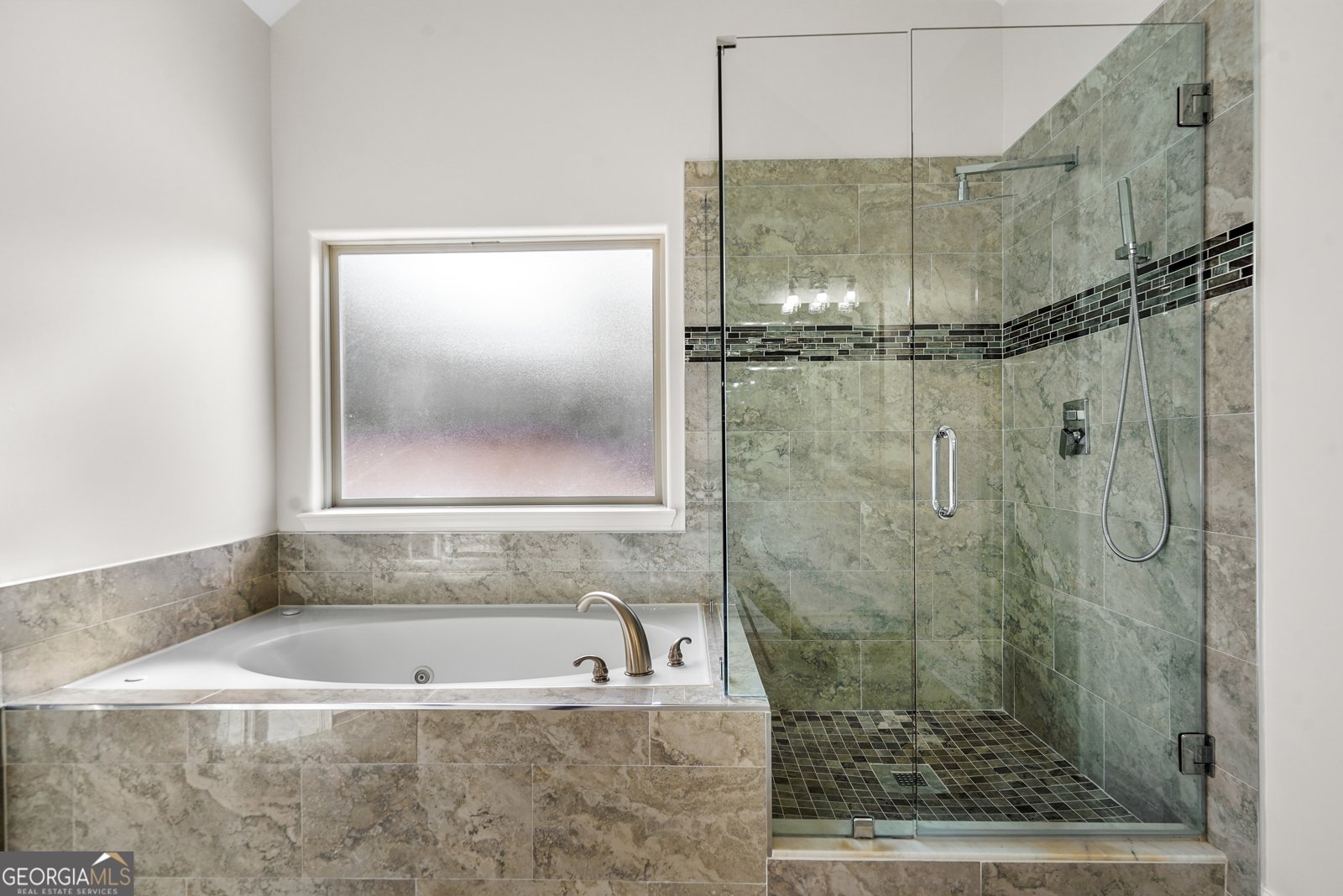 6375 Blackjack Road Flowery Branch - Photo 15