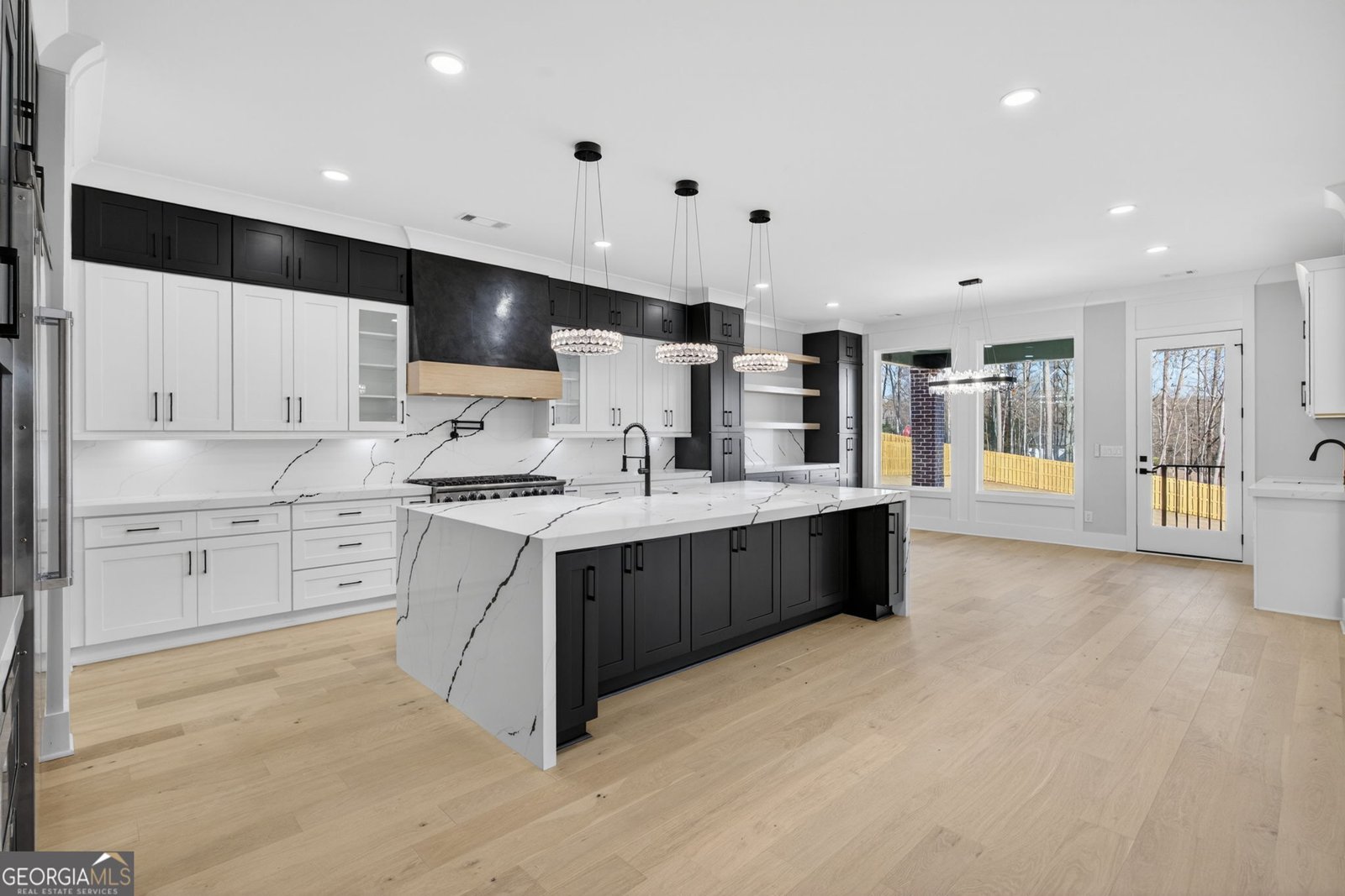 405 Thunder Road Buford - Photo 14