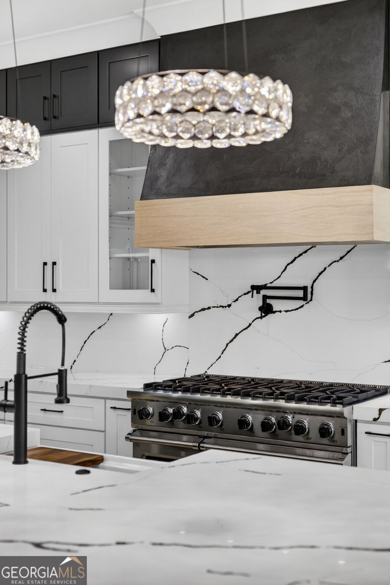 405 Thunder Road Buford - Photo 15