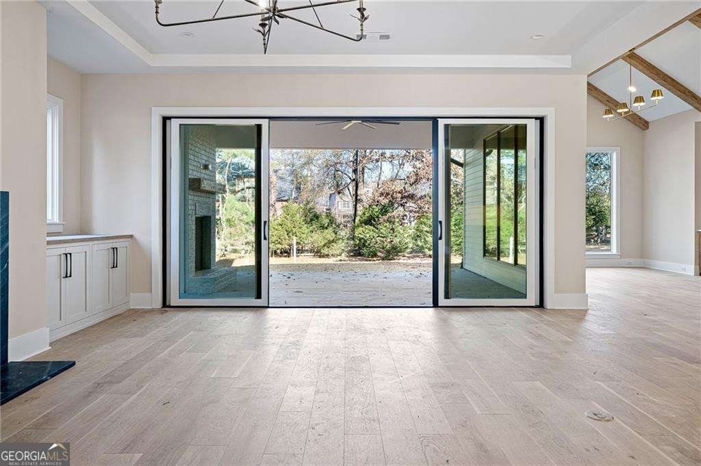 1051 Colony Drive Alpharetta - Photo 8