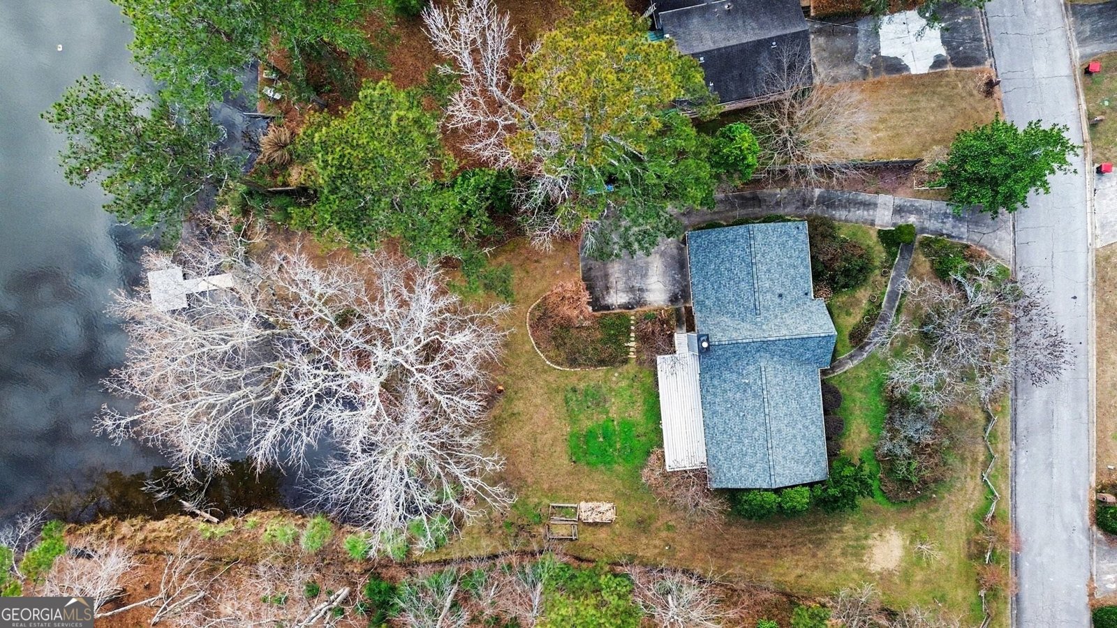 2736 WHISPER Trail Douglasville - Photo 31