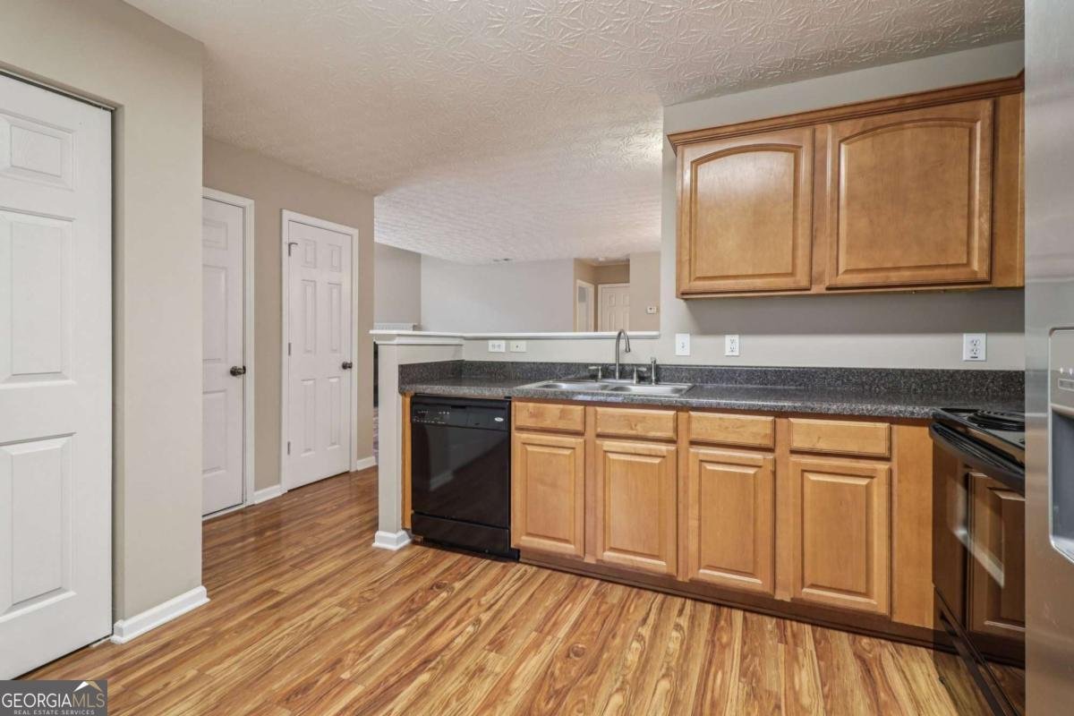 254 Hiawassee Drive Woodstock - Photo 10