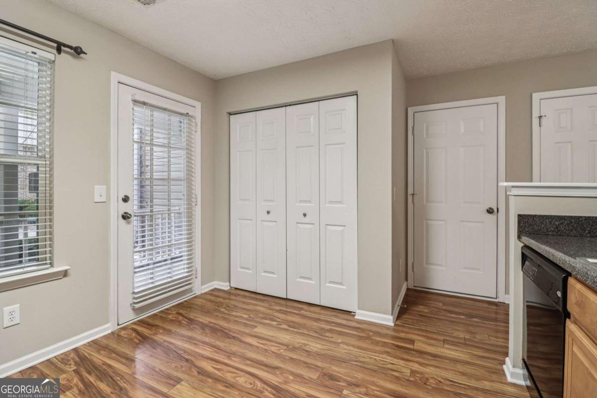 254 Hiawassee Drive Woodstock - Photo 11