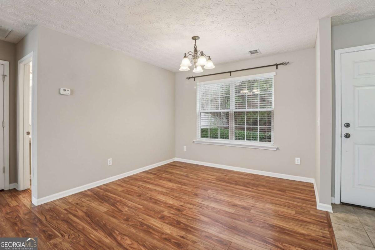 254 Hiawassee Drive Woodstock - Photo 7