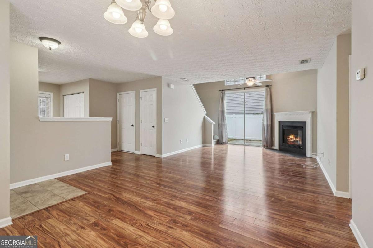 254 Hiawassee Drive Woodstock - Photo 8