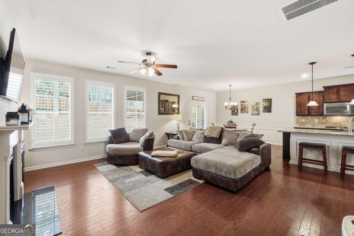 7232 Lake Sterling Boulevard Flowery Branch - Photo 6