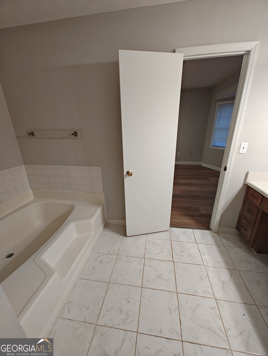 629 Woodsong Lane Stone Mountain - Photo 19