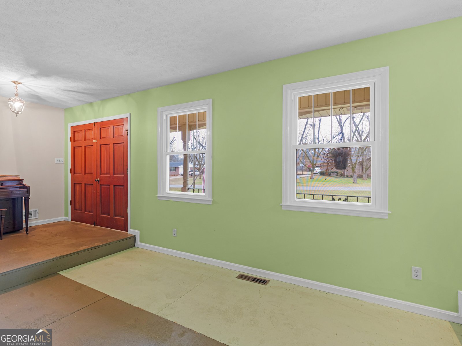 329 Pine Street Barnesville - Photo 7