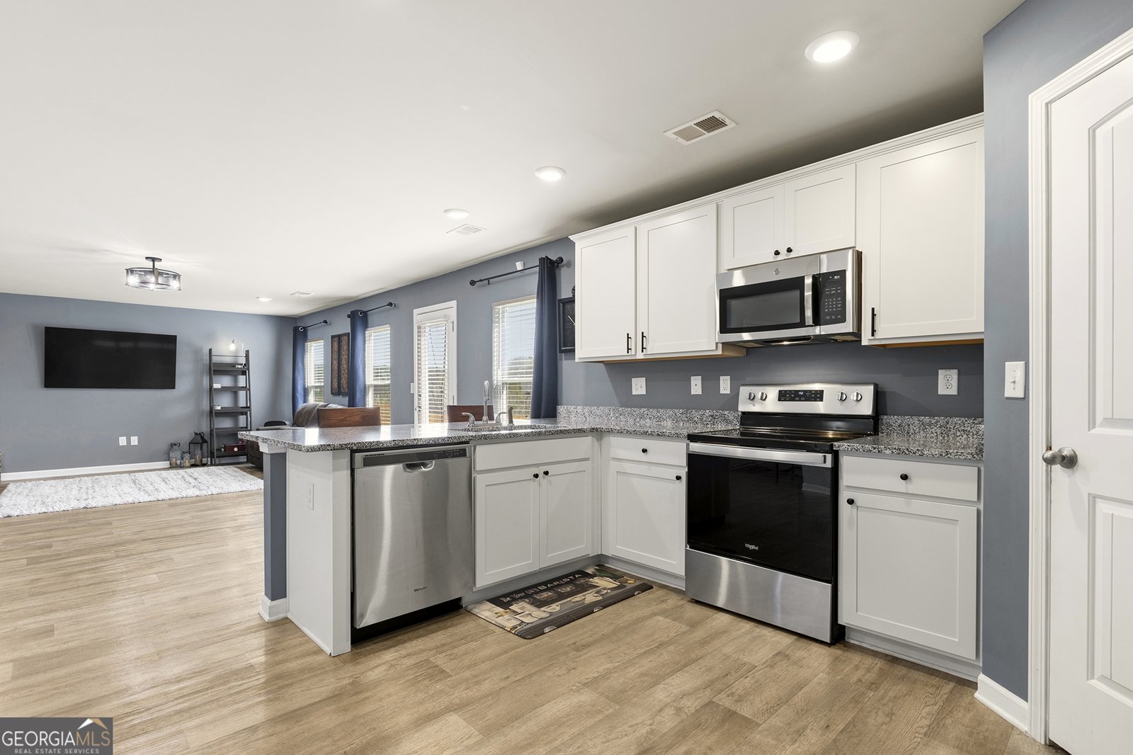 140 Caroline Court Macon - Photo 11