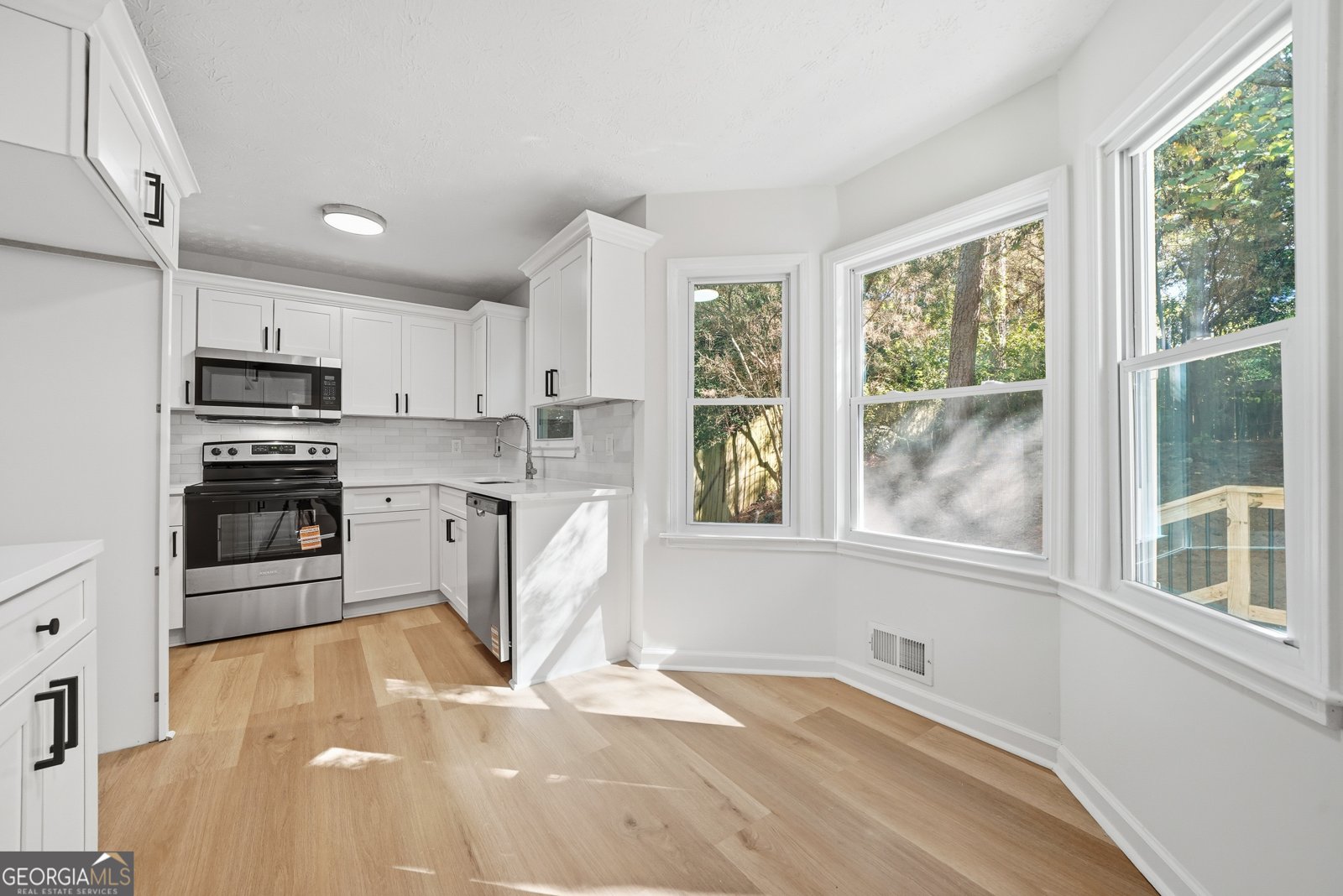 1367 Wenlock Edge Cove Stone Mountain - Photo 11