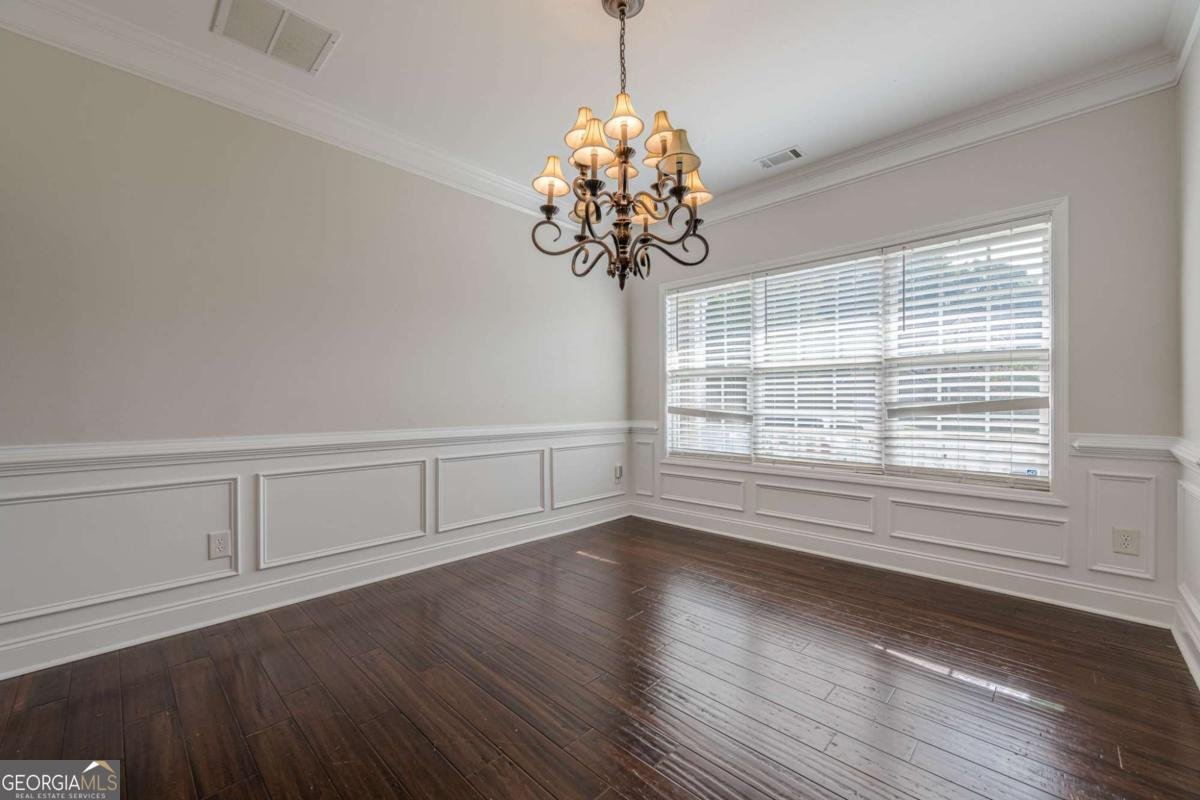 890 Sapphire Lane Sugar Hill - Photo 11