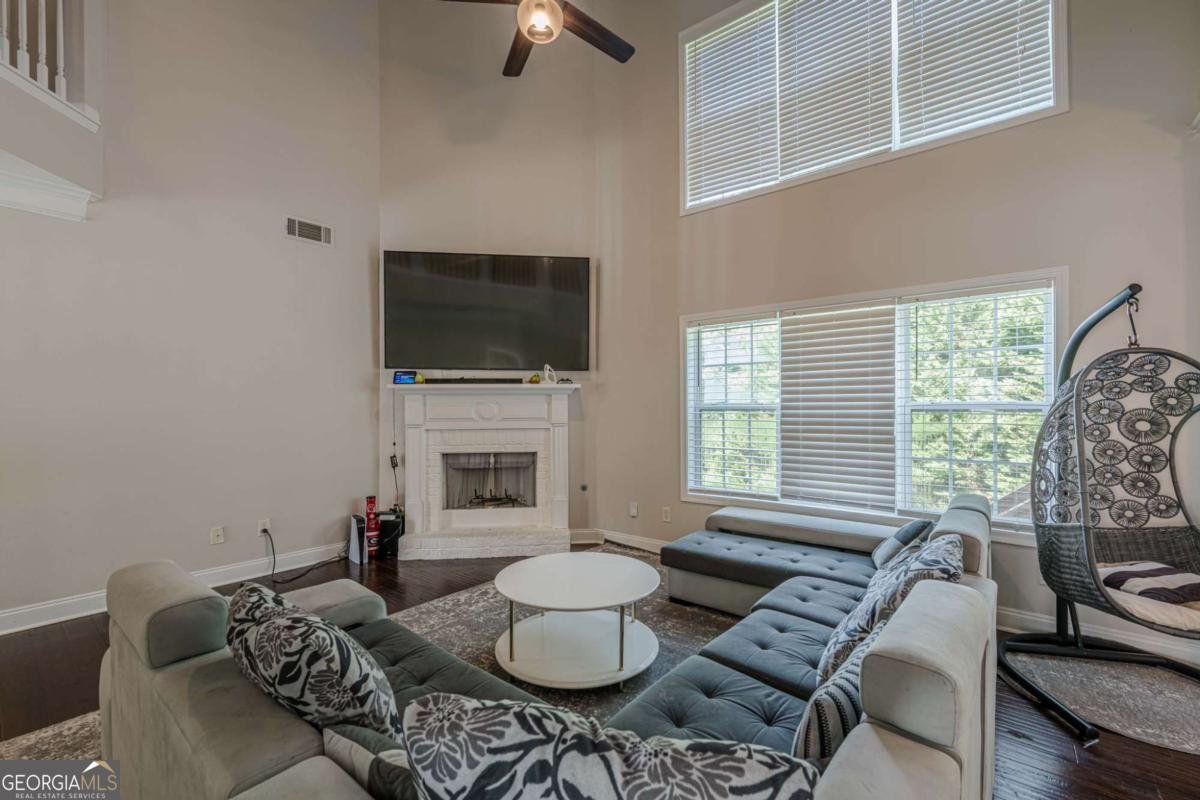 890 Sapphire Lane Sugar Hill - Photo 9