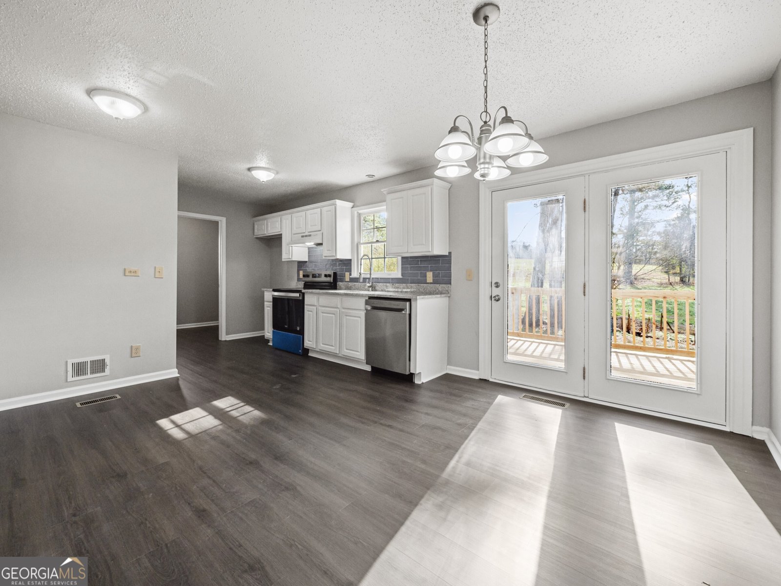 5019 Merlin Drive Oakwood - Photo 8