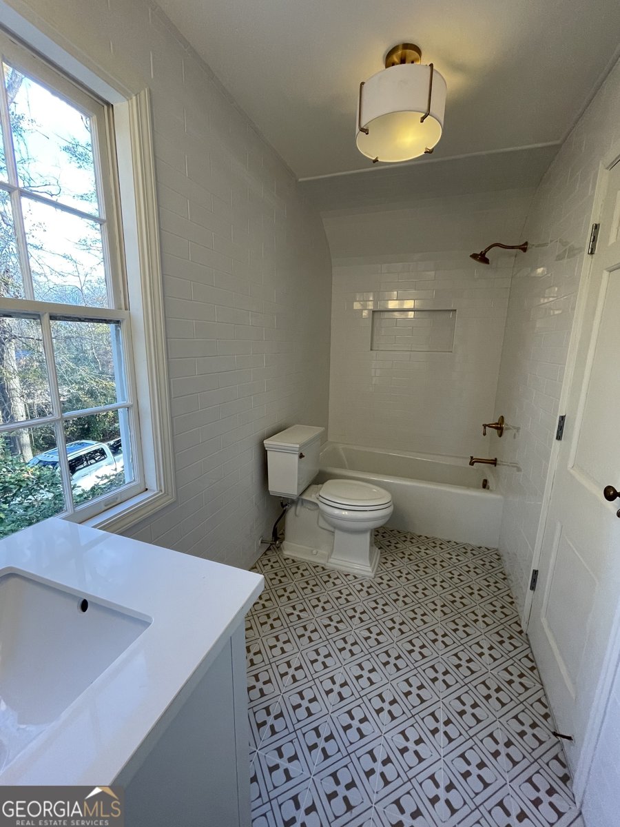 408 Thurston Avenue Thomaston - Photo 35