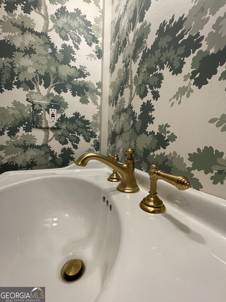 408 Thurston Avenue Thomaston - Photo 41