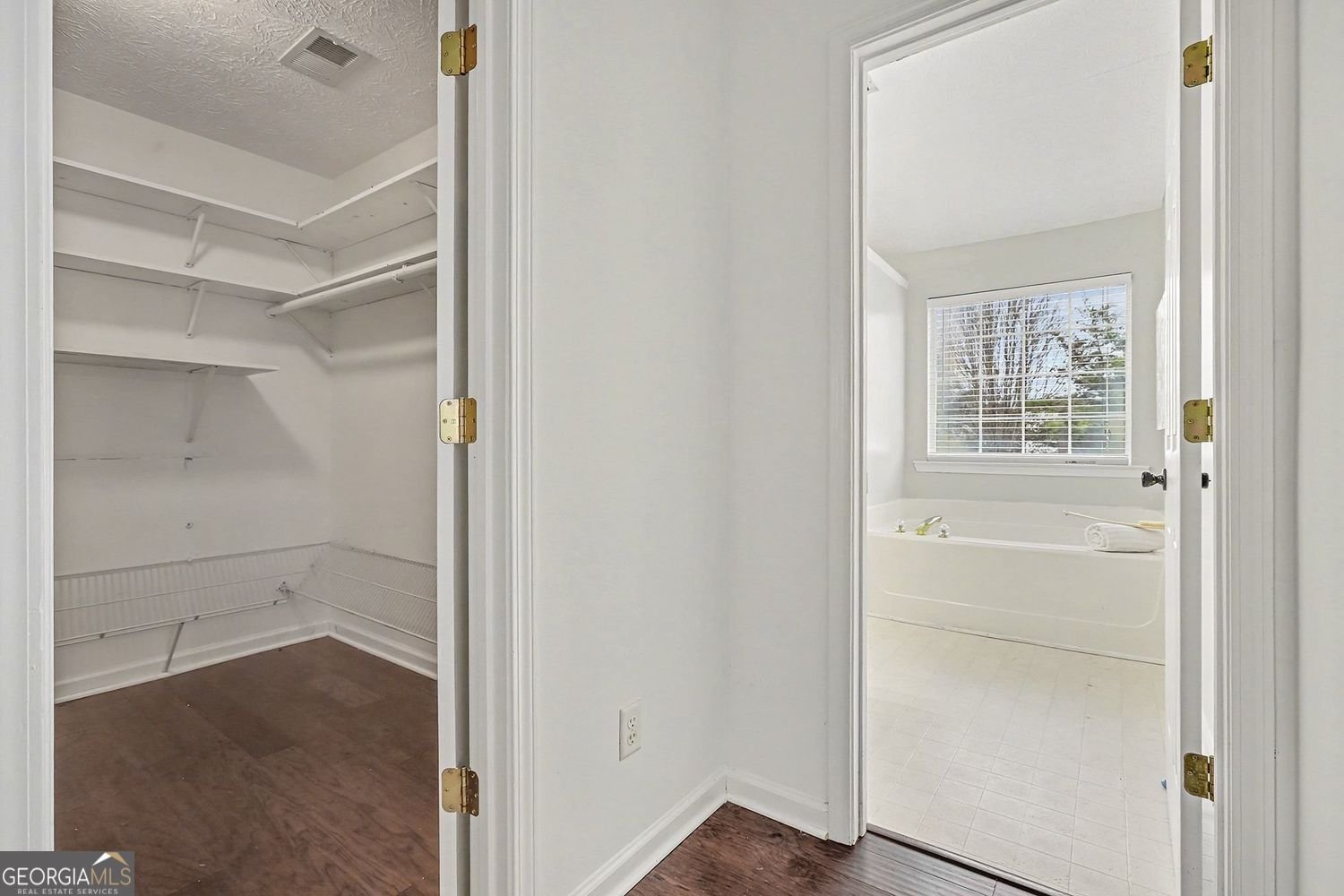 3184 Elmwood Court Atlanta - Photo 19