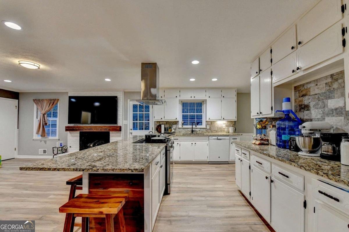 2136 Briarwood Court Snellville - Photo 13