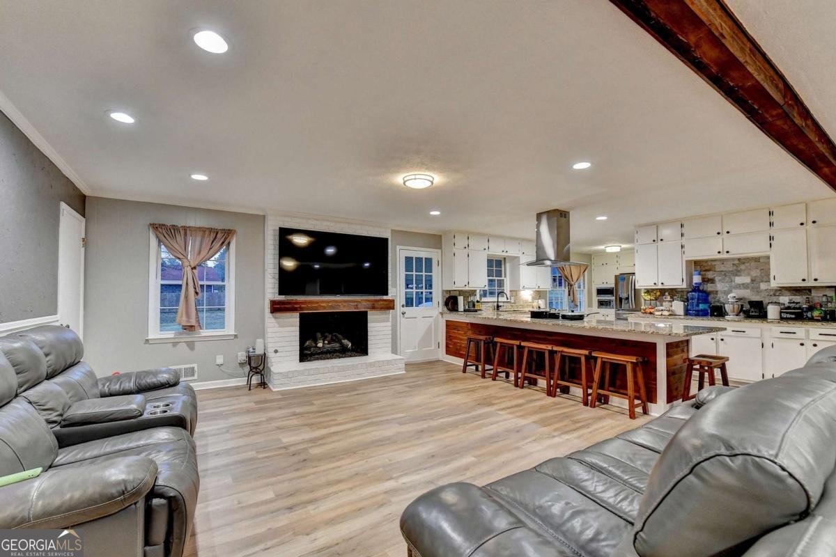 2136 Briarwood Court Snellville - Photo 9