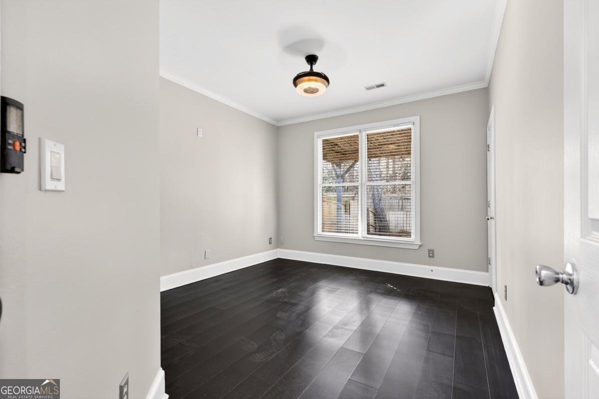 250 Haydens Walk Court Johns Creek - Photo 15