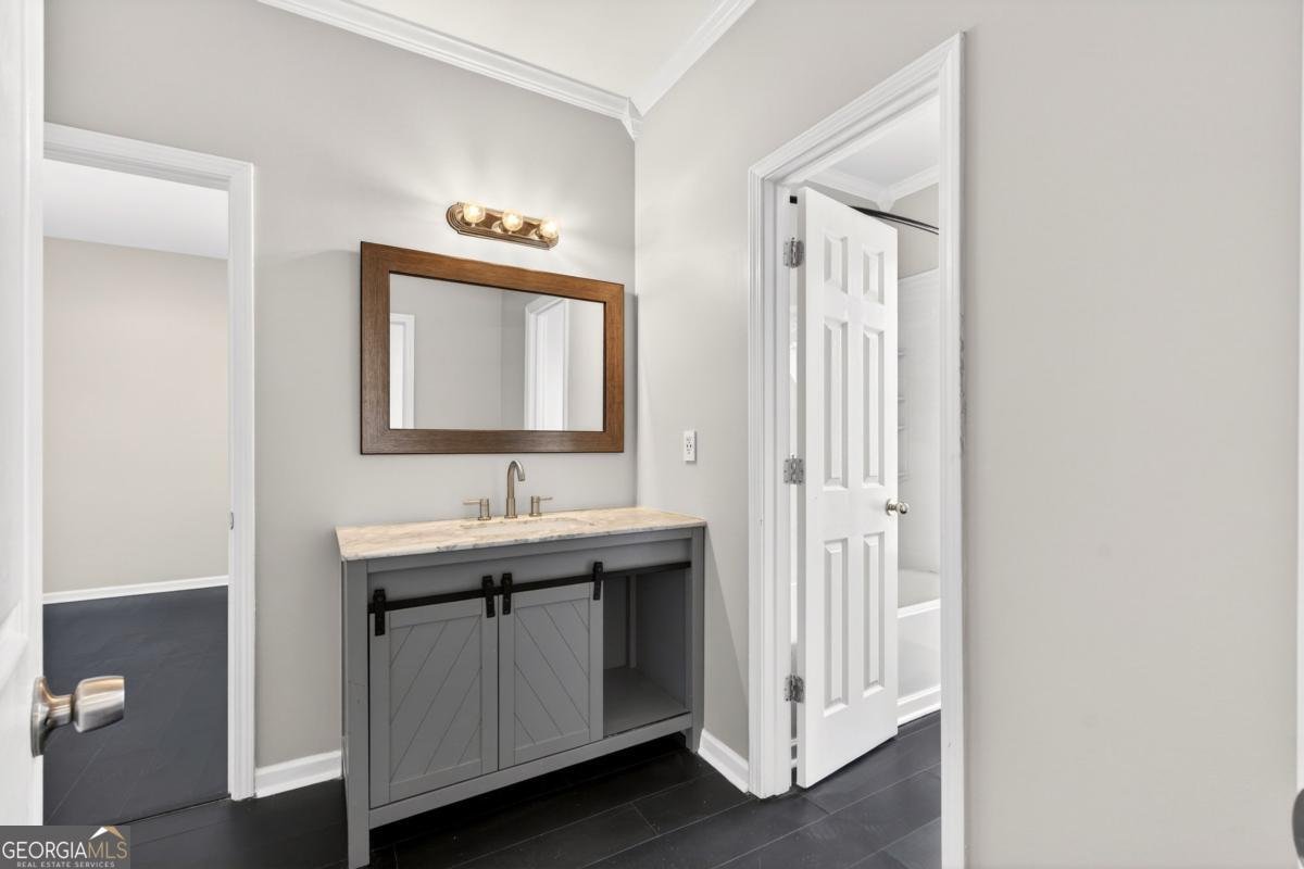 250 Haydens Walk Court Johns Creek - Photo 24