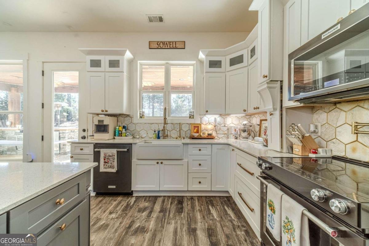 5304 Apple Valley Road Jefferson - Photo 18