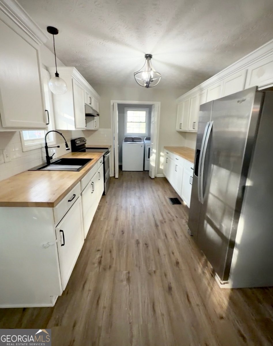 108 Gordon Street Greensboro - Photo 8