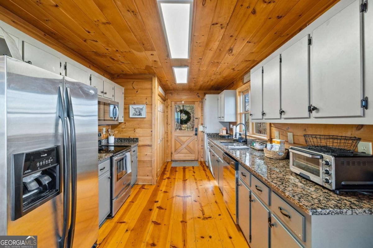 907 Ripshin Mountain Road Blue Ridge - Photo 11