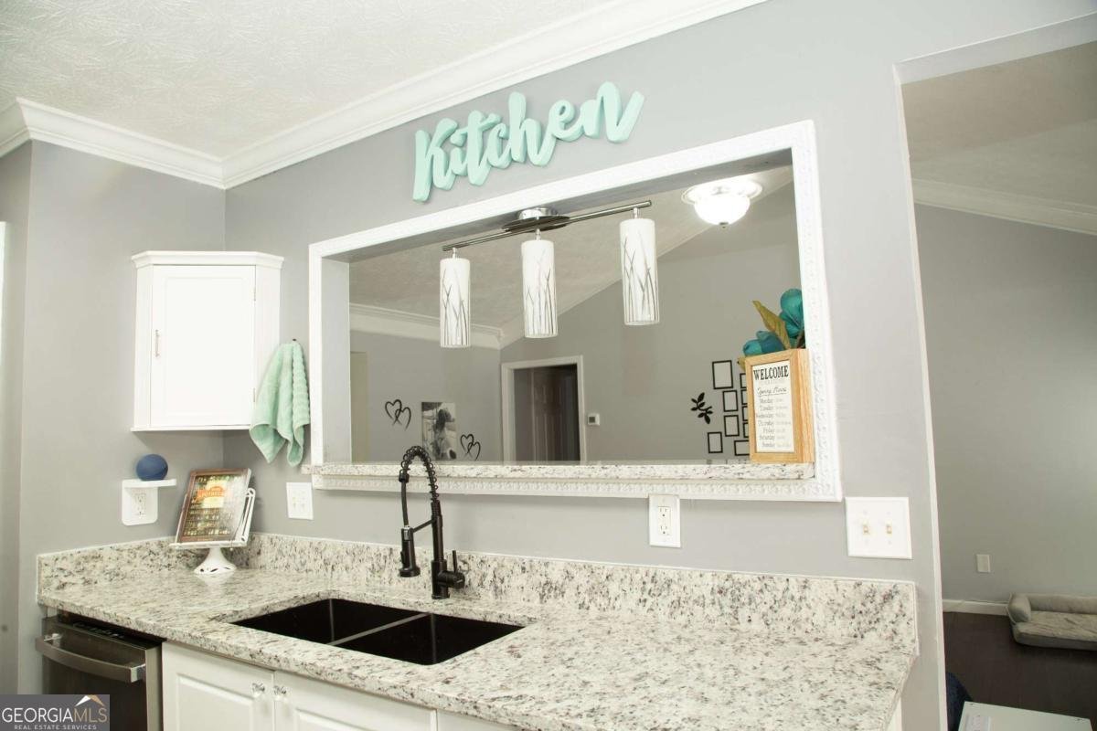 5870 TALLANT Drive Sugar Hill - Photo 13