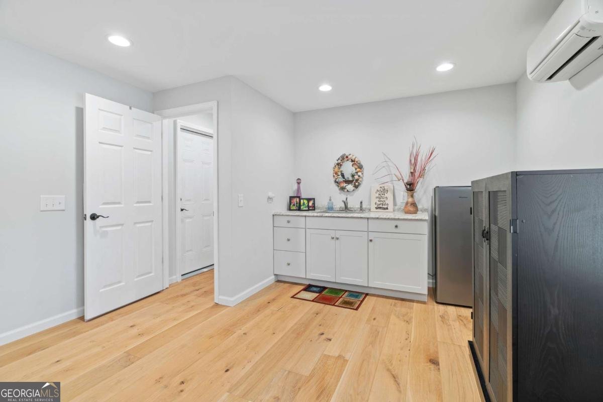 1945 Tiner Court Cumming - Photo 32