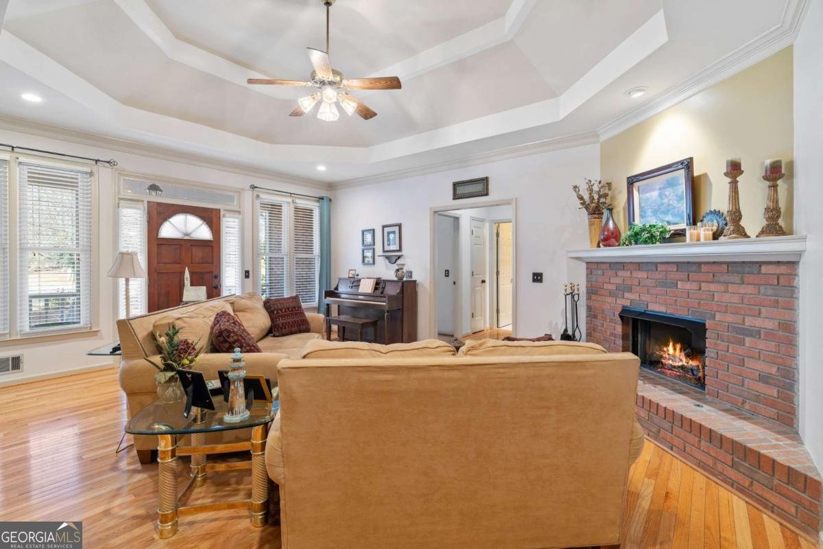 1945 Tiner Court Cumming - Photo 8